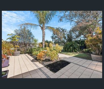 28 Torresan Crescent, Flagstaff Hill, SA 5159 - Photo 4