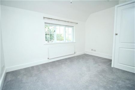 1 bedroom end of terrace house to rent - Photo 2