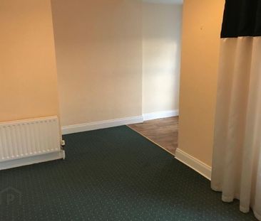 8 Coastguard Cottages, Carrickfergus, BT38 8BU - Photo 3