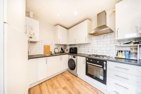 2 bedroom flat to rent - Photo 5