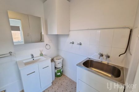 Modern One Bedroom Unit on the First Floor - Photo 5