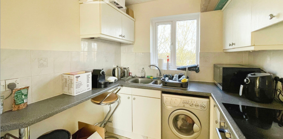apartment to rent Lucerne Close, Cambridge, CB1 - Photo 2
