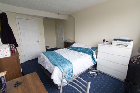 Flat 5, 126 BURLEY ROAD Leeds - LS3 1JP - Photo 5