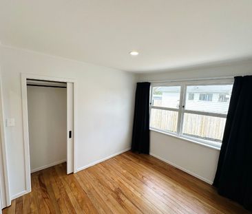 Renovated 3-Bedroom Home in Dinsdale – $630/Week - Photo 5