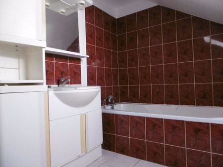 Location Maison 4 pièces 84m² AUXERRE 89000 - Photo 2