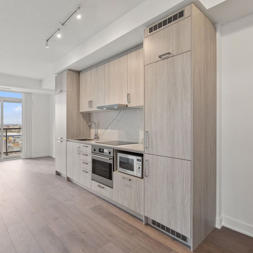 For Lease - 60 Honeycrisp Crescent Unit# 720, Vaughan, Ontario - Photo 1