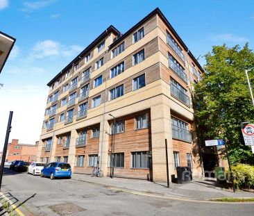 1 bedroom studio to rent - Photo 2