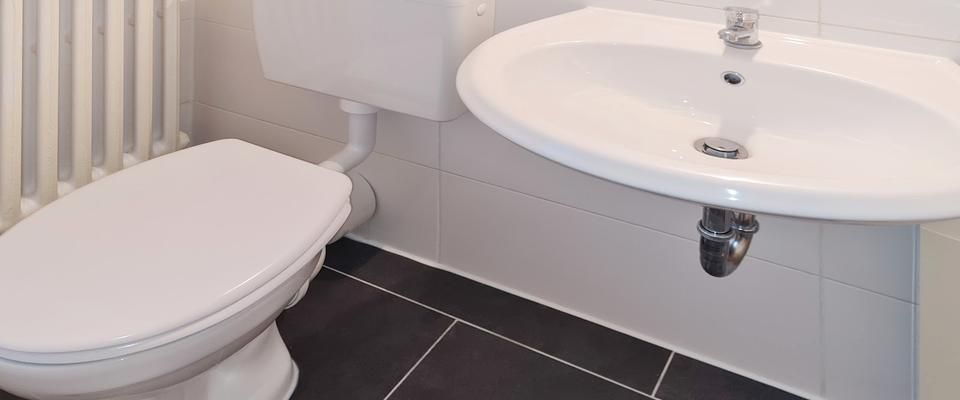 Renovierte 2-Zimmer-Wohnung im Erdgeschoss mit Balkon zu vermieten! 1 Nettokaltmiete frei (2. Monat) - Photo 1