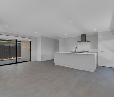 Five Bedroom Home in Madora Bay - Photo 1