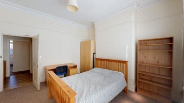 1 bed Mid Terraced House for Rent - Photo 1