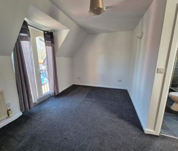 1 bedroom flat to rent - Photo 2