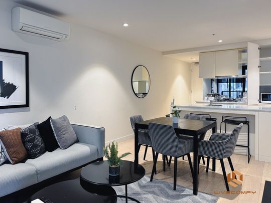 West Melbourne - Photo 1