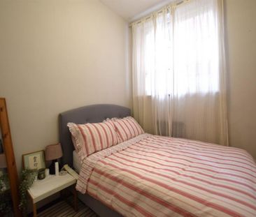 3 Bedroom Apartment To Let - Photo 5