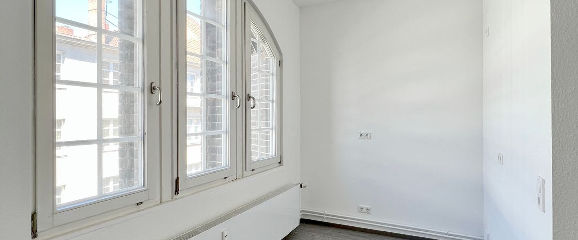 Über den Dächern der City: LOFTartige 2-Zimmer-Altbauwohnung mitten im Stadtzentrum - Foto 1