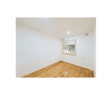 Conveniently Located Three Bedroom Home - Photo 2