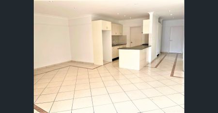 Unique 2 bedroom Penthouse - Photo 5