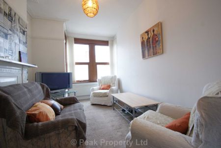 Chelmsford Avenue, Southend-on-Sea - Photo 2