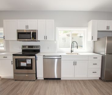 54 Trelawn Parkway, Welland - 1 Bedroom Detached Apartment - Photo 5