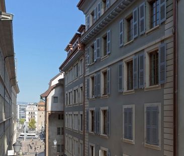 Bel appartement en plein coeur de la Vieille-Ville - Photo 2
