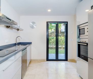 Apartment in Los Flamingos, Costa del Sol - Photo 1