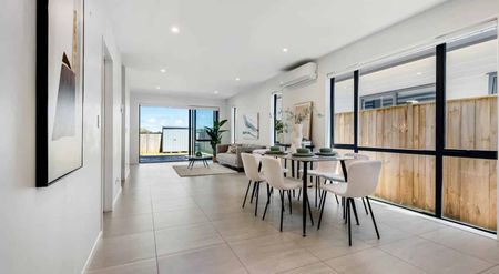 Dream Home In Karaka Lakeside - Photo 3