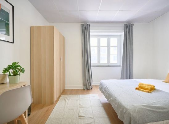 Rua Alexandre Herculano, Lisbon, Lisbon 1150-005 - Photo 1