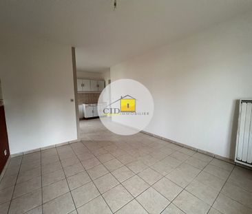 Appartement - 2 pièces - 44,38 m² - Saint-Laurent-de-Mure - Photo 3