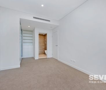 LUXURY TWO BEDROOM APARTMENT WITH STUDY - Photo 2