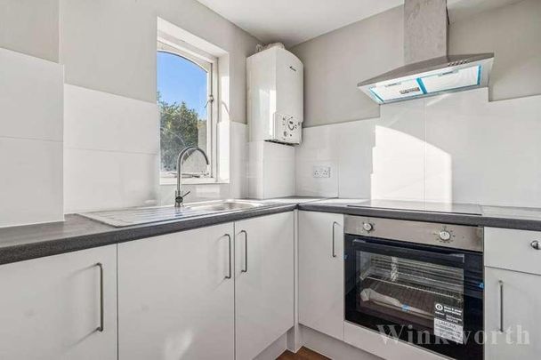 Samuel Close, London, SE14 - Photo 1