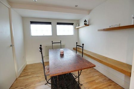 2 bedroom detached house to rent - Photo 5