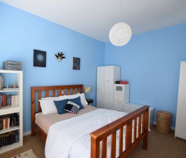 Enjoy the experience, Living Here - Photo 2