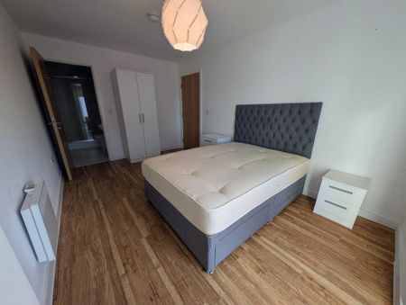 2 bedroom apartment to rent - Photo 4