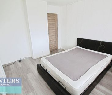 3 bedroom House To Let Total Size: 979 SQ FT - Photo 3