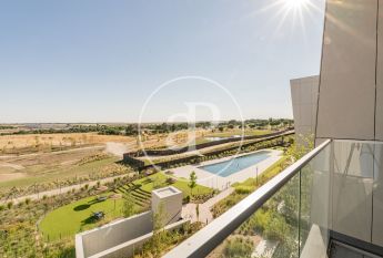 Triplex penthouse for rent in La Finca