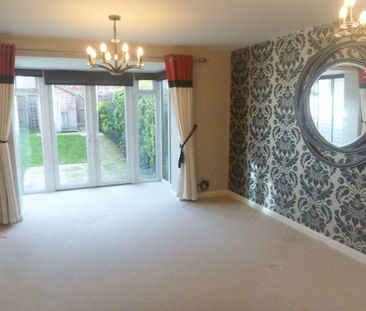 3 bedroom terraced house to rent - Photo 2