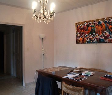 Location Appartement 3 pièces 81m² - Photo 2