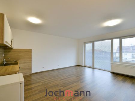 Pronájem bytu 1+kk 38 m2 - Fotografie 3