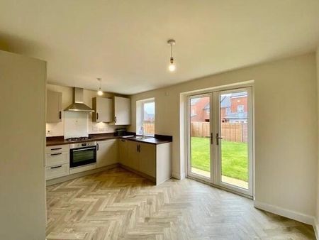 3 bedroom semi-detached house to rent - Photo 5