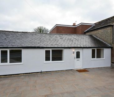 2 bed Bungalow - Semi Detached for Rent - Photo 4