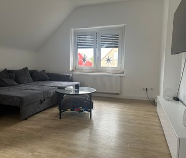 Gepflegte 3-Zimmer-Dachgeschoss-Wohnung in ruhiger Wohnlage von Sch... - Photo 3