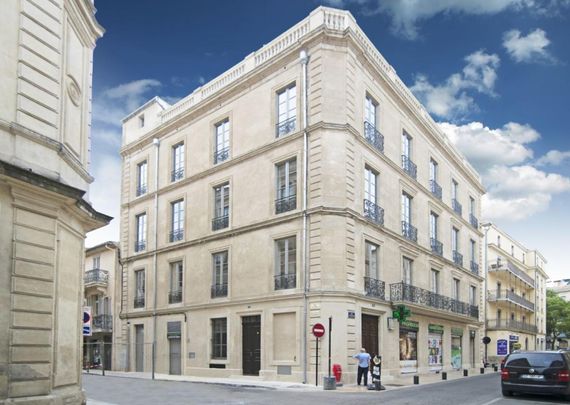 location Appartement T3 DE 61.67m² À NIMES - Photo 1