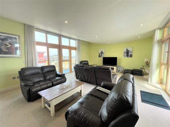 Centauri Court, Midway Quay - Photo 1