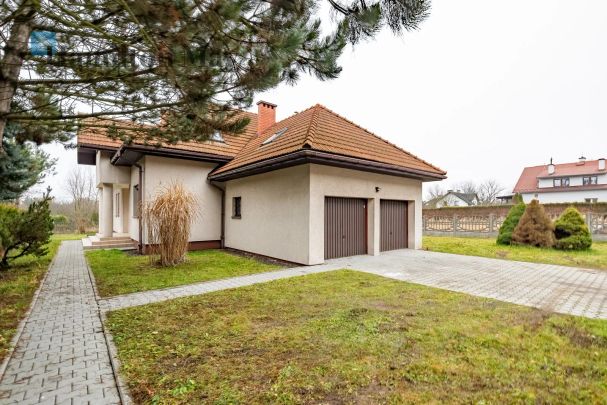 Dom wolnostojący z dużą działką – Kraków, ul. Pasternik - Photo 1