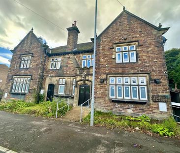 3 bedroom flat to rent - Photo 1