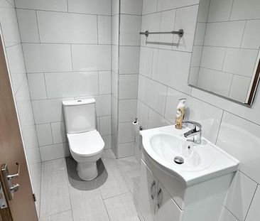 Studio to rent - Photo 6