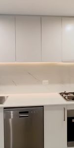 6 Sonny Leonard St, Sydney - Photo 3