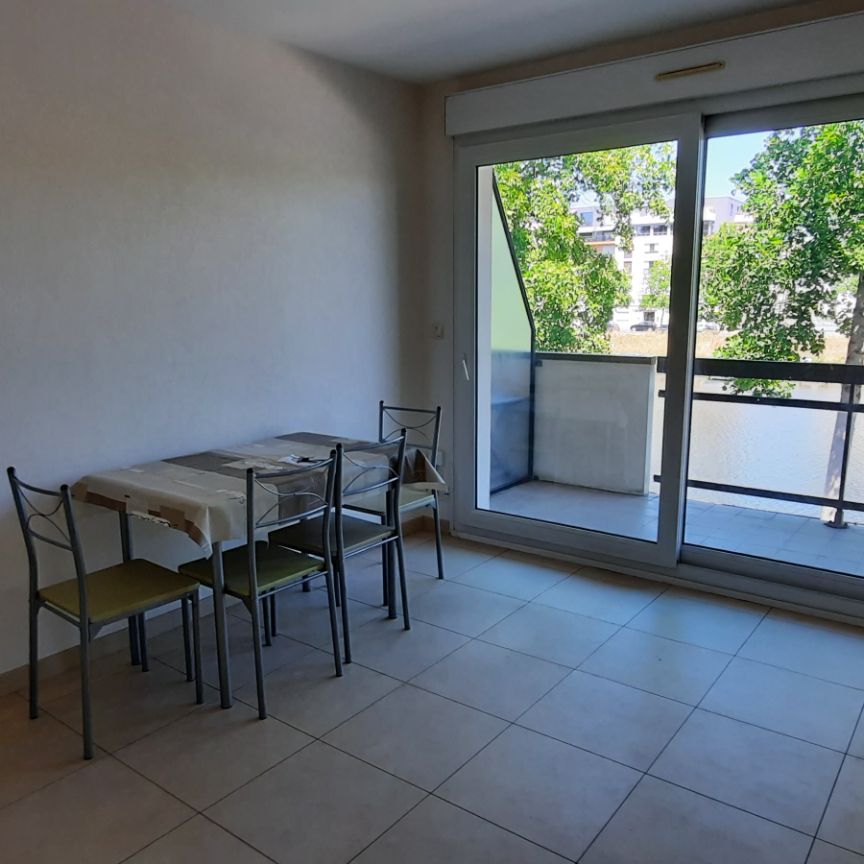 Location Appartement 1 pièce 24m² - Photo 1