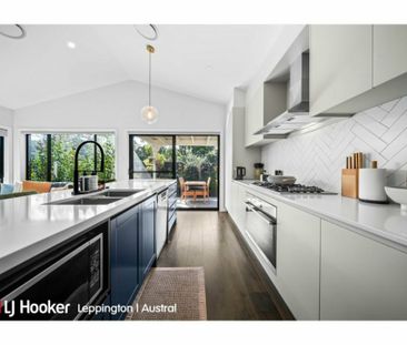 MODERN & FILLED WITH NATURAL SUNLIGHT - Photo 1