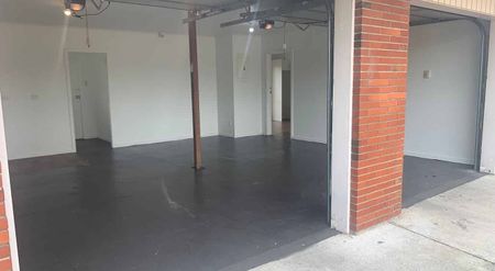 Super Sized Section - 2 Kitchens and Living Zones - Photo 5