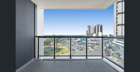 Stunning as-new apartment - Photo 5